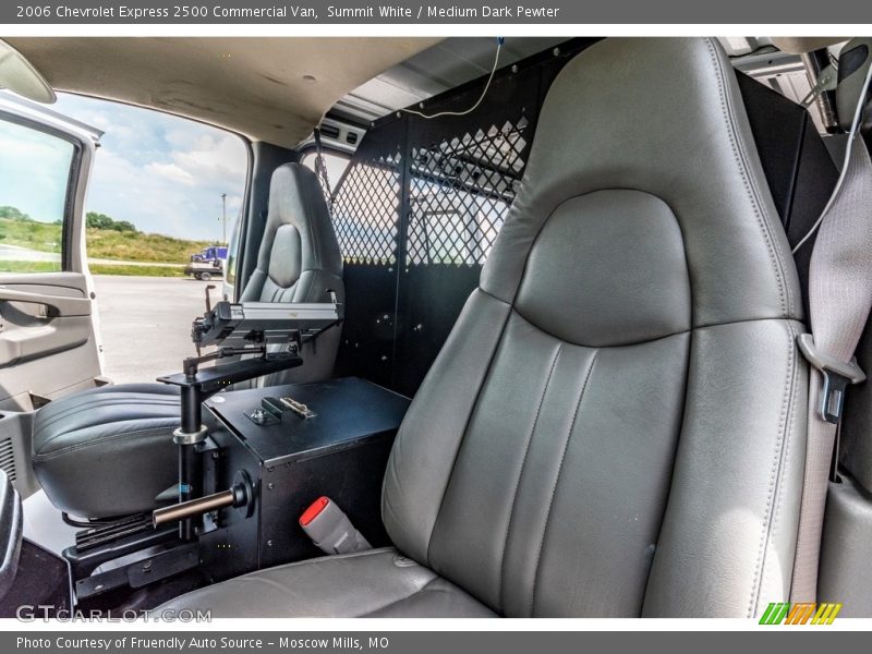 Summit White / Medium Dark Pewter 2006 Chevrolet Express 2500 Commercial Van