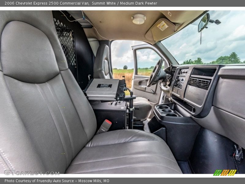 Summit White / Medium Dark Pewter 2006 Chevrolet Express 2500 Commercial Van