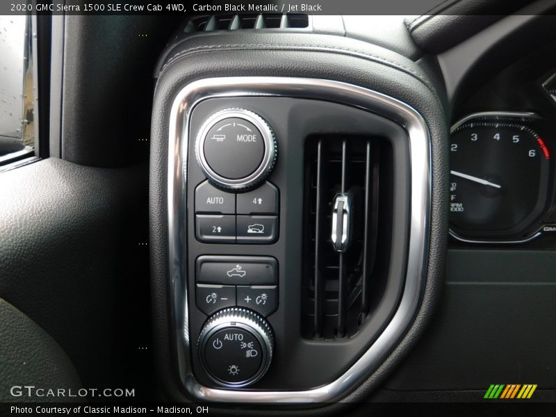 Carbon Black Metallic / Jet Black 2020 GMC Sierra 1500 SLE Crew Cab 4WD