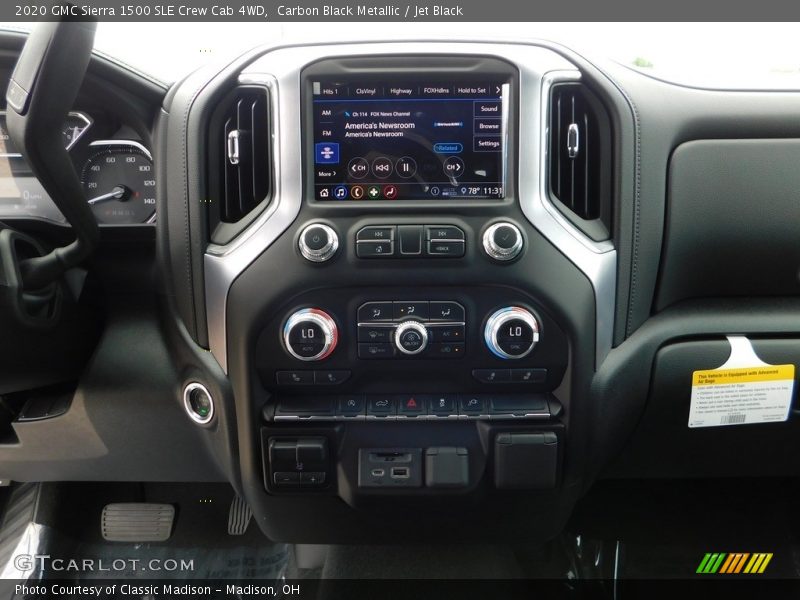 Carbon Black Metallic / Jet Black 2020 GMC Sierra 1500 SLE Crew Cab 4WD