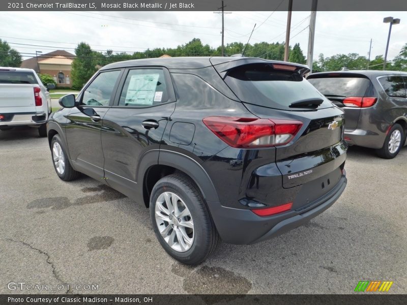 Mosaic Black Metallic / Jet Black 2021 Chevrolet TrailBlazer LS