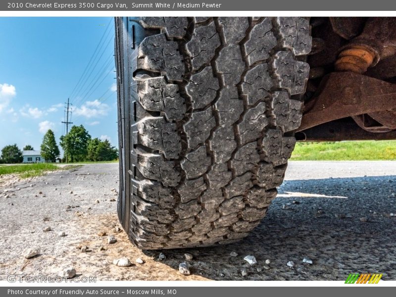 Summit White / Medium Pewter 2010 Chevrolet Express 3500 Cargo Van
