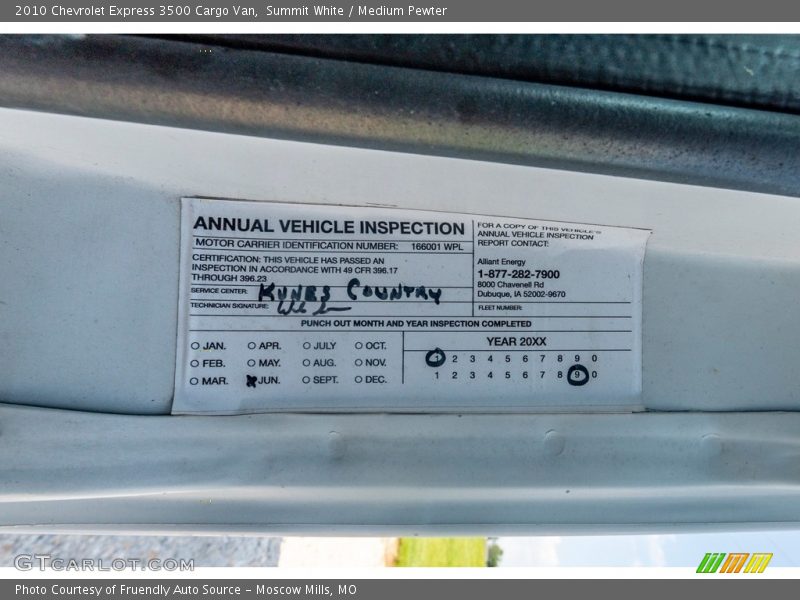 Summit White / Medium Pewter 2010 Chevrolet Express 3500 Cargo Van