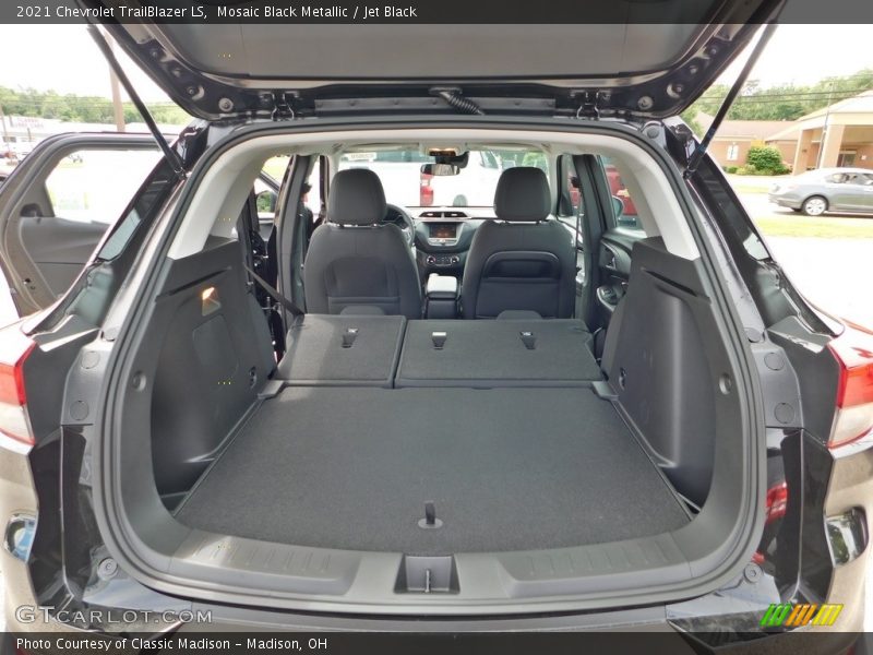  2021 TrailBlazer LS Trunk