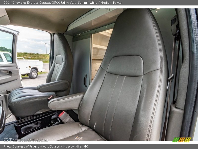 Summit White / Medium Pewter 2014 Chevrolet Express Cutaway 3500 Utility Van