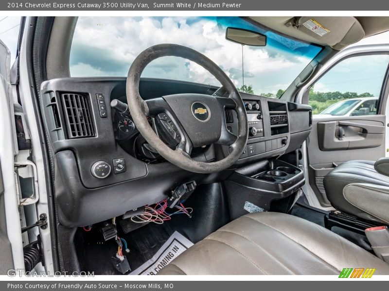 Summit White / Medium Pewter 2014 Chevrolet Express Cutaway 3500 Utility Van