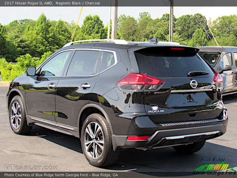 Magnetic Black / Charcoal 2017 Nissan Rogue SL AWD