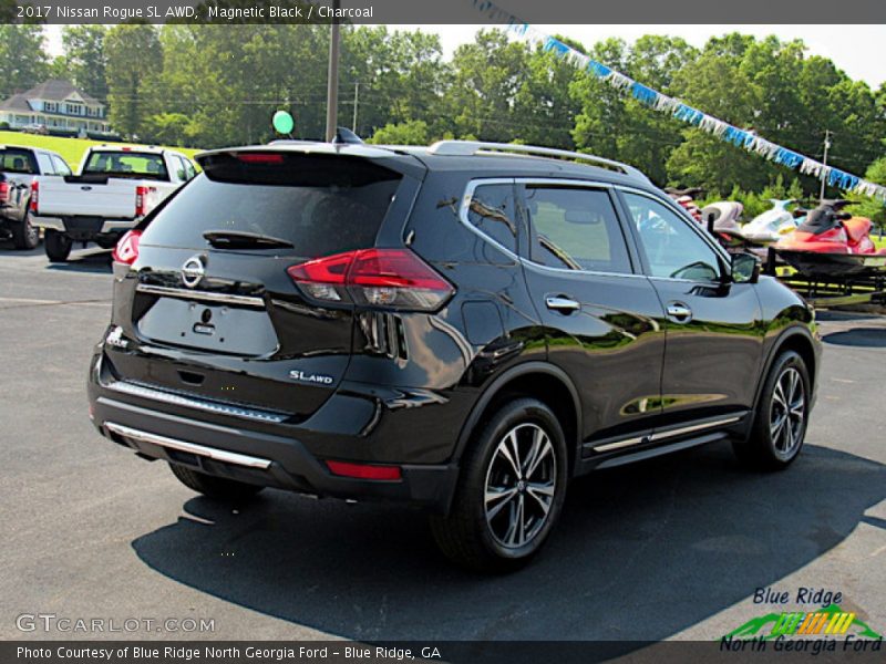 Magnetic Black / Charcoal 2017 Nissan Rogue SL AWD