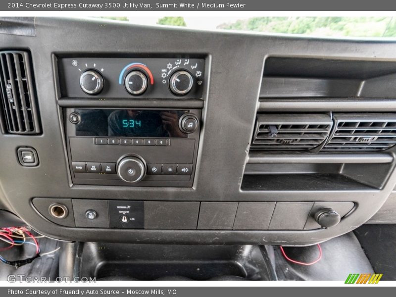 Controls of 2014 Express Cutaway 3500 Utility Van
