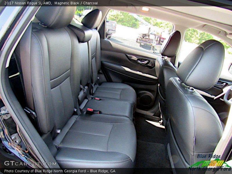 Magnetic Black / Charcoal 2017 Nissan Rogue SL AWD