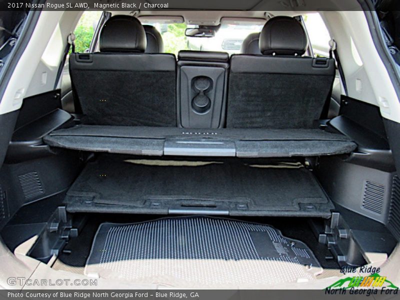 Magnetic Black / Charcoal 2017 Nissan Rogue SL AWD