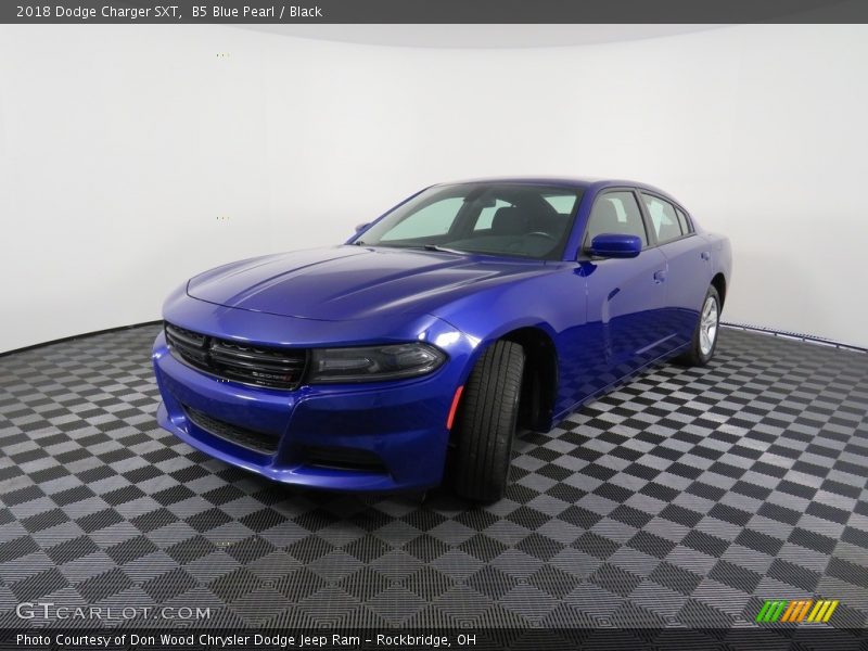 B5 Blue Pearl / Black 2018 Dodge Charger SXT