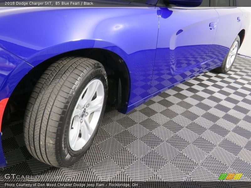 B5 Blue Pearl / Black 2018 Dodge Charger SXT