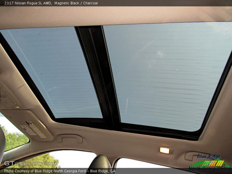 Magnetic Black / Charcoal 2017 Nissan Rogue SL AWD