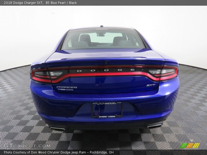 B5 Blue Pearl / Black 2018 Dodge Charger SXT