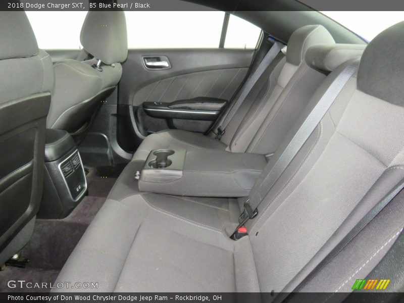B5 Blue Pearl / Black 2018 Dodge Charger SXT