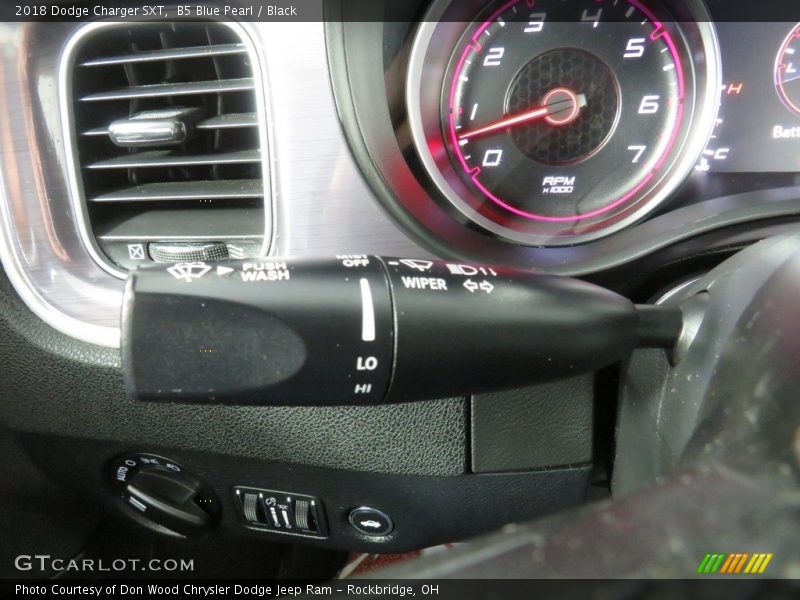 B5 Blue Pearl / Black 2018 Dodge Charger SXT