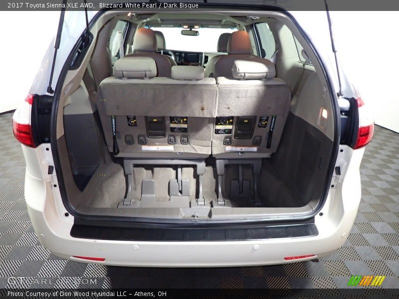 Blizzard White Pearl / Dark Bisque 2017 Toyota Sienna XLE AWD