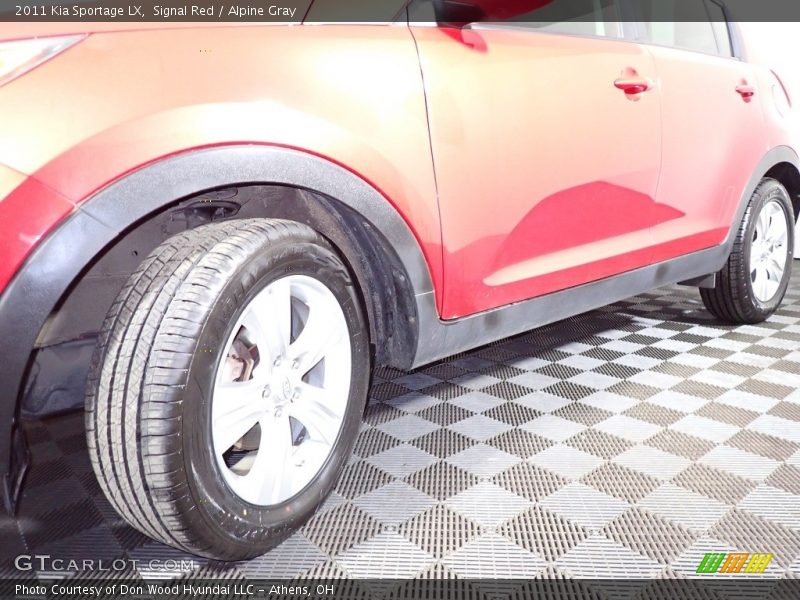 Signal Red / Alpine Gray 2011 Kia Sportage LX