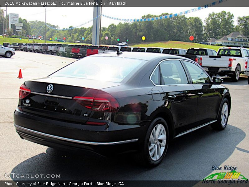 Tourmaline Blue Metallic / Titan Black 2018 Volkswagen Passat SE