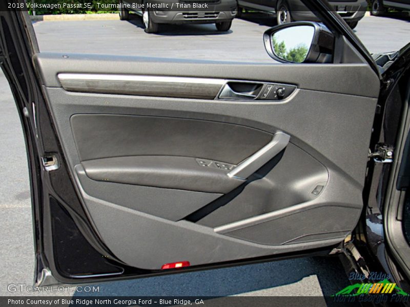 Tourmaline Blue Metallic / Titan Black 2018 Volkswagen Passat SE