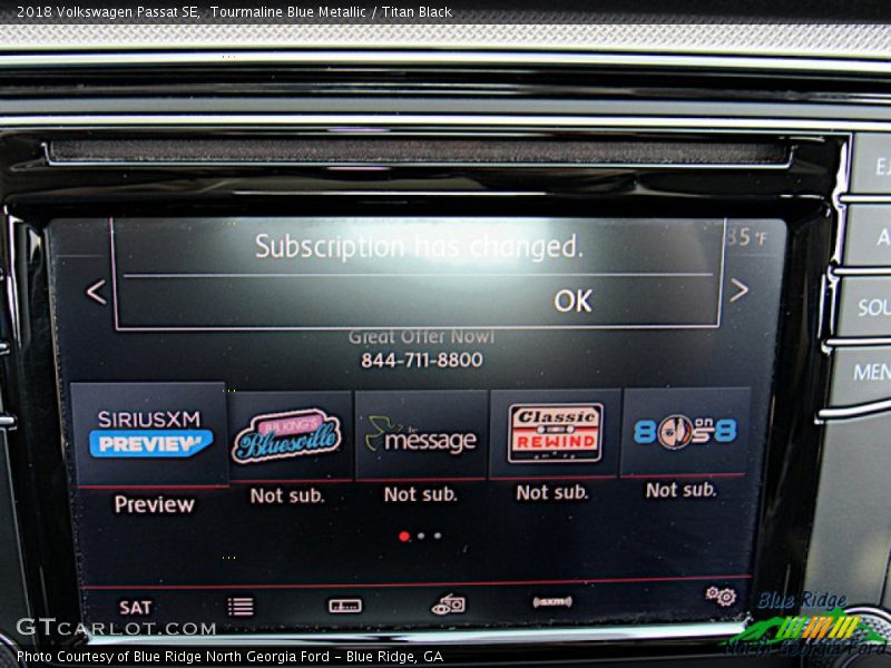 Tourmaline Blue Metallic / Titan Black 2018 Volkswagen Passat SE