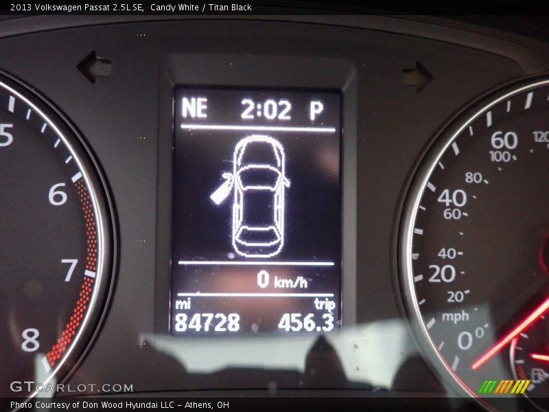 Candy White / Titan Black 2013 Volkswagen Passat 2.5L SE