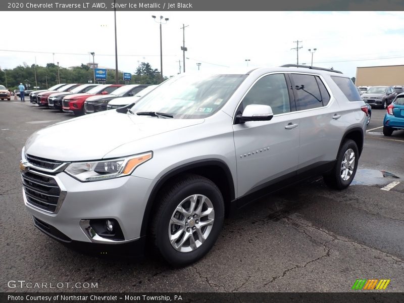 Front 3/4 View of 2020 Traverse LT AWD