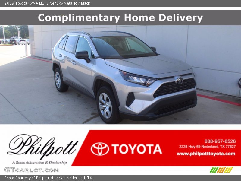 Silver Sky Metallic / Black 2019 Toyota RAV4 LE