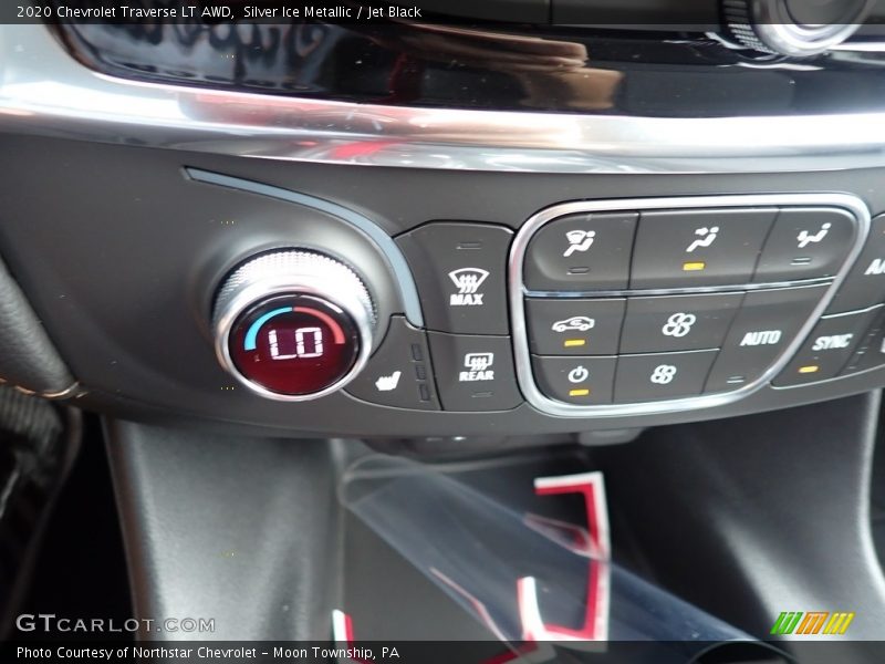 Silver Ice Metallic / Jet Black 2020 Chevrolet Traverse LT AWD