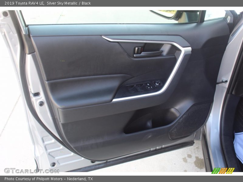 Silver Sky Metallic / Black 2019 Toyota RAV4 LE