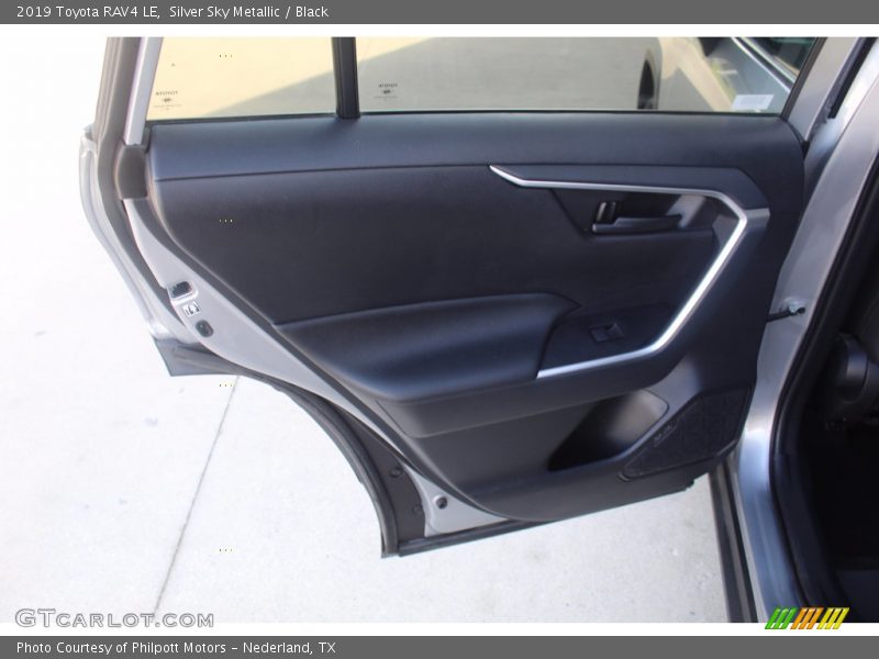 Silver Sky Metallic / Black 2019 Toyota RAV4 LE