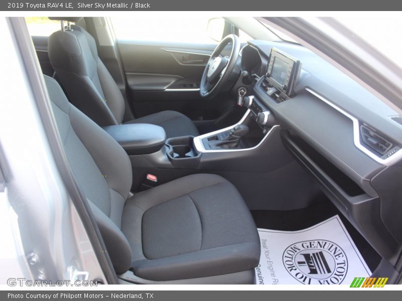 Silver Sky Metallic / Black 2019 Toyota RAV4 LE