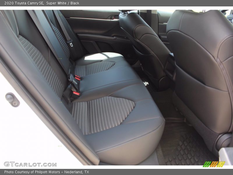 Super White / Black 2020 Toyota Camry SE