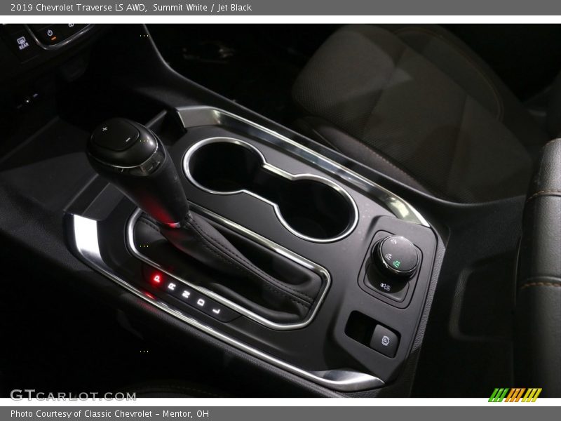 Summit White / Jet Black 2019 Chevrolet Traverse LS AWD