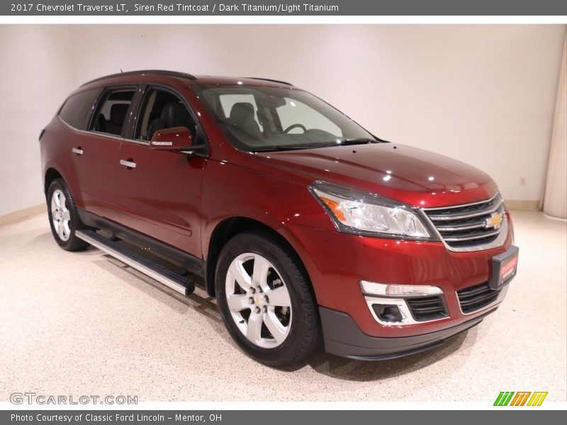 Siren Red Tintcoat / Dark Titanium/Light Titanium 2017 Chevrolet Traverse LT