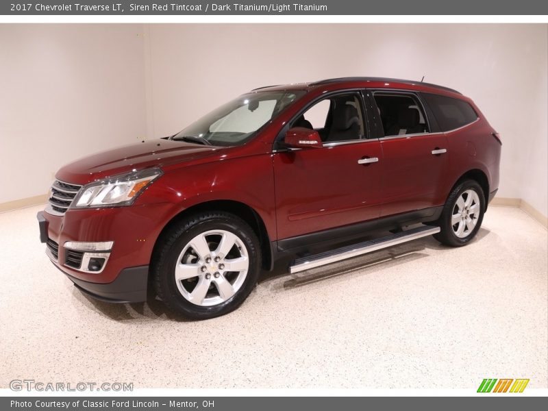 Siren Red Tintcoat / Dark Titanium/Light Titanium 2017 Chevrolet Traverse LT