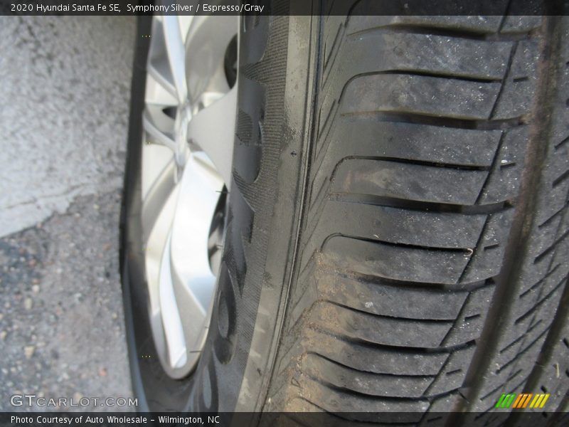 Symphony Silver / Espresso/Gray 2020 Hyundai Santa Fe SE