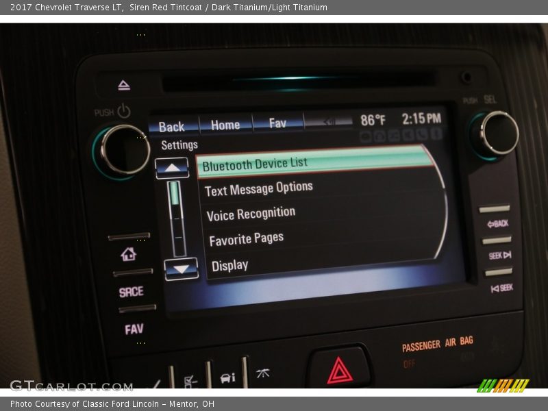 Siren Red Tintcoat / Dark Titanium/Light Titanium 2017 Chevrolet Traverse LT