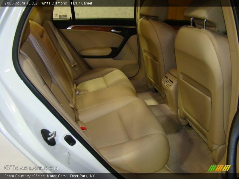 White Diamond Pearl / Camel 2005 Acura TL 3.2