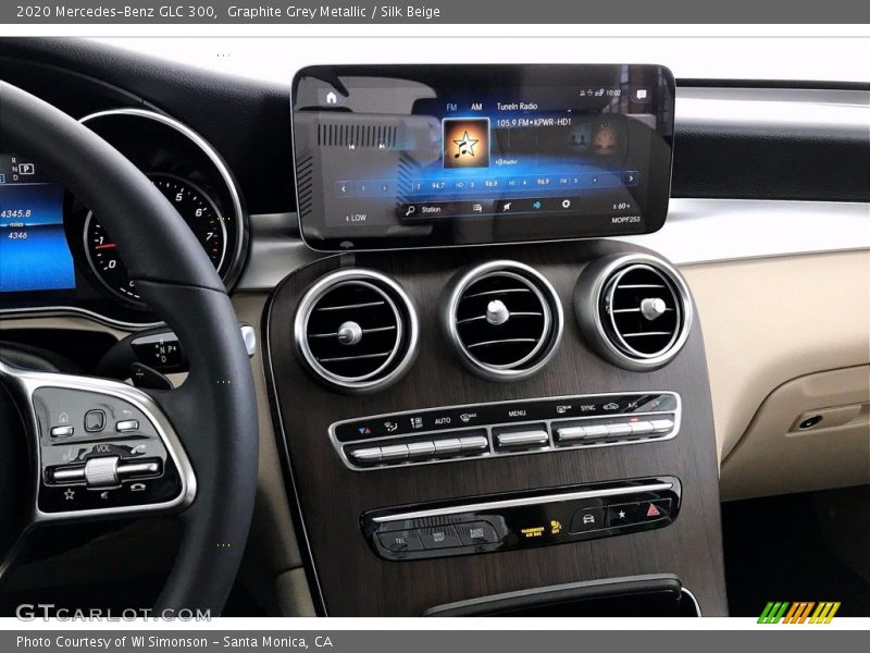 Graphite Grey Metallic / Silk Beige 2020 Mercedes-Benz GLC 300