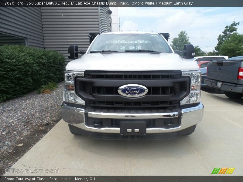 Oxford White / Medium Earth Gray 2020 Ford F350 Super Duty XL Regular Cab 4x4 Chassis Dump Truck