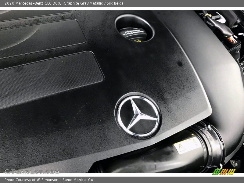 Graphite Grey Metallic / Silk Beige 2020 Mercedes-Benz GLC 300