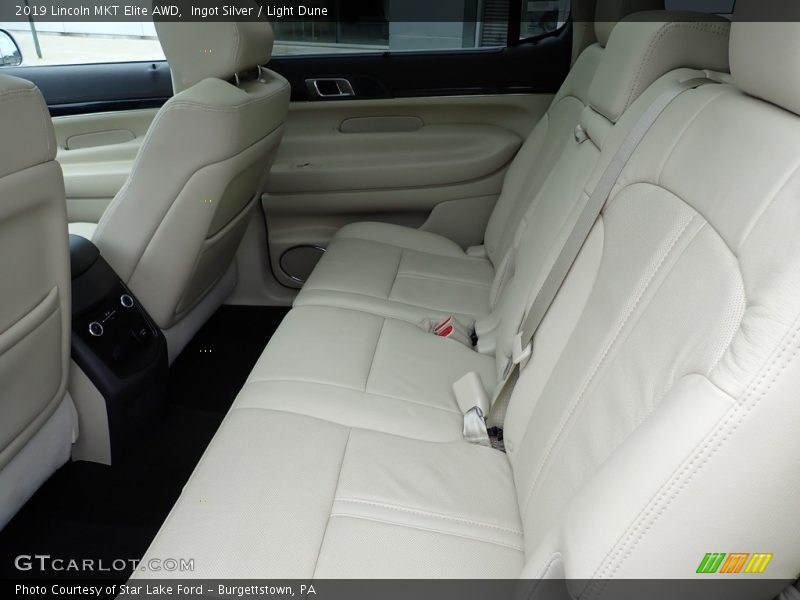 Ingot Silver / Light Dune 2019 Lincoln MKT Elite AWD