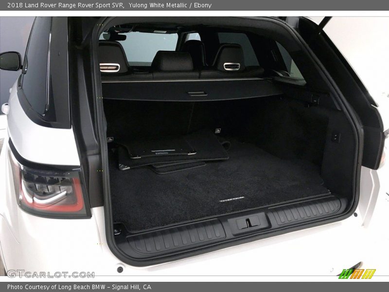  2018 Range Rover Sport SVR Trunk