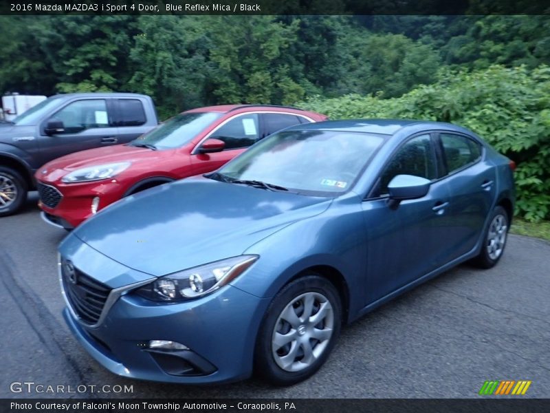 Front 3/4 View of 2016 MAZDA3 i Sport 4 Door