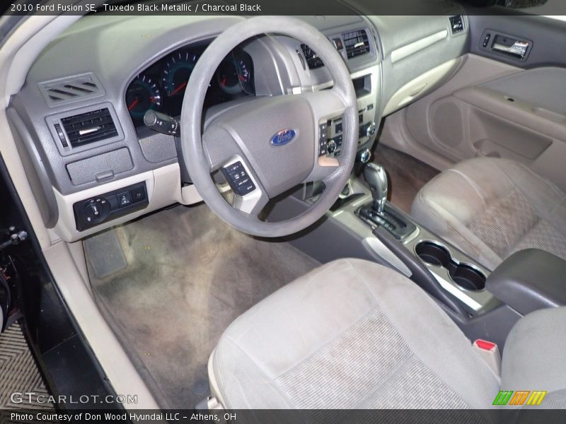 Tuxedo Black Metallic / Charcoal Black 2010 Ford Fusion SE