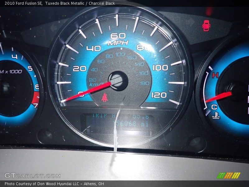 Tuxedo Black Metallic / Charcoal Black 2010 Ford Fusion SE
