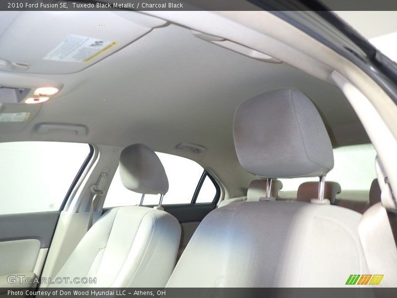 Tuxedo Black Metallic / Charcoal Black 2010 Ford Fusion SE