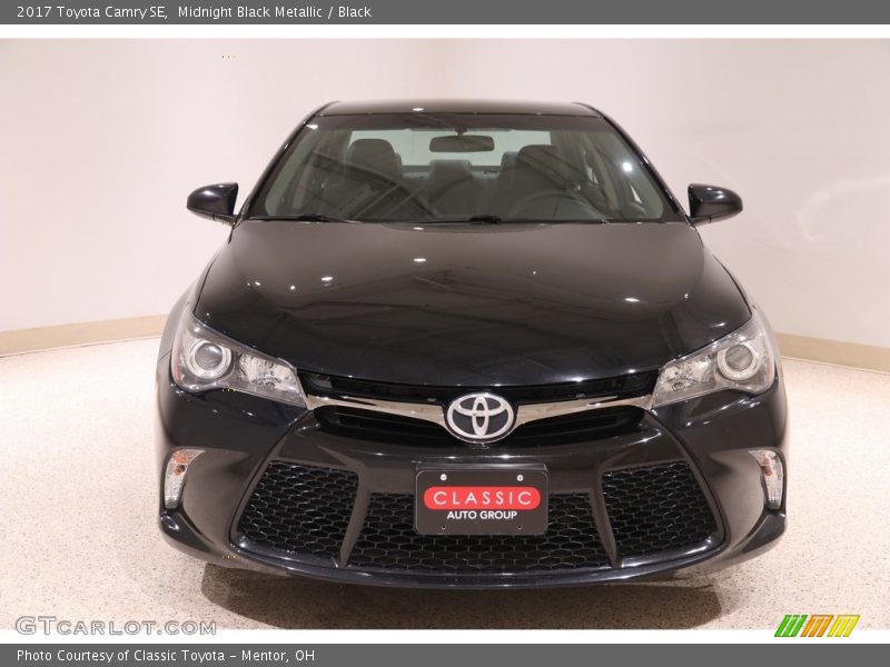 Midnight Black Metallic / Black 2017 Toyota Camry SE